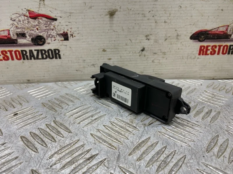 Кнопка стеклоподъемника передняя правая mazda 3 BK - миниатюра 7
