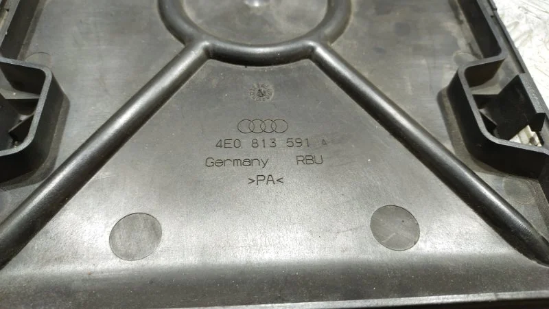 Обшивка багажника Audi A8 D3/Д3 BFM 2006 - миниатюра 4