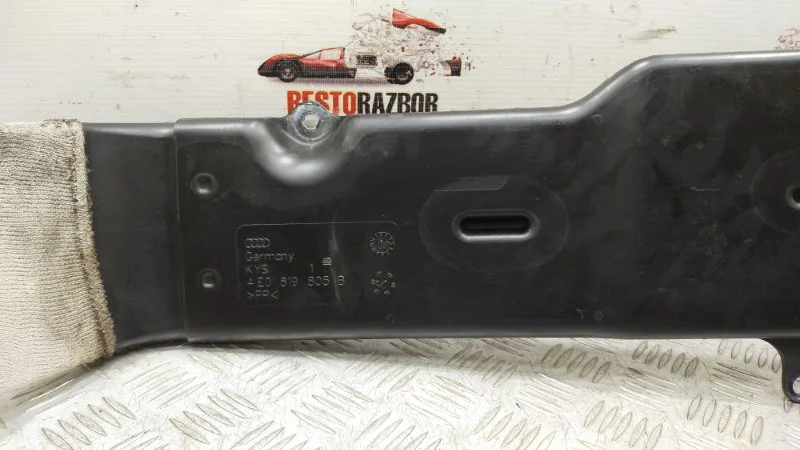 Воздуховод салона Audi A8 D3/Д3 BFM 2006 - миниатюра 3