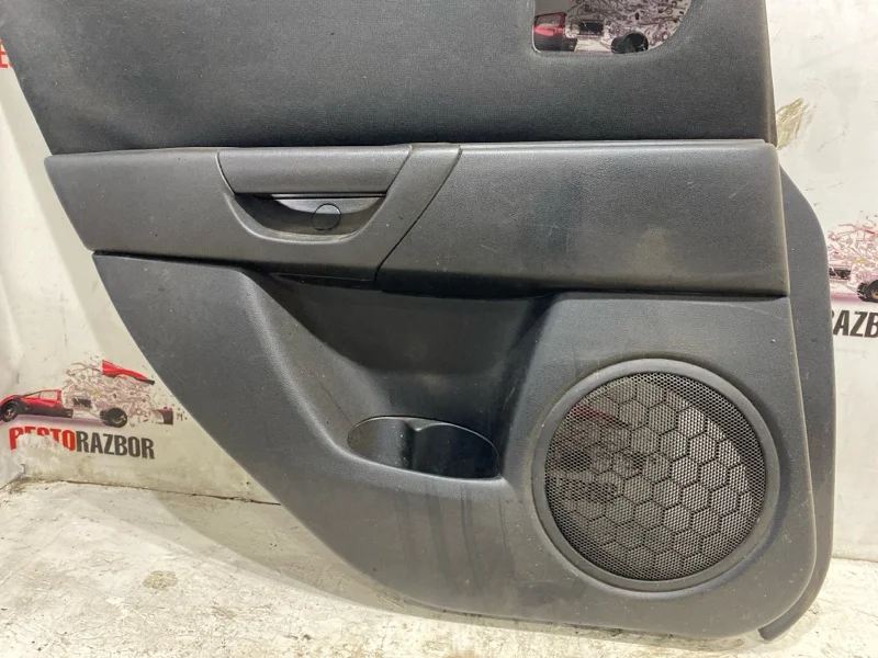 Обшивка боковой двери задняя левая mazda 3 BK 2005 - миниатюра 4
