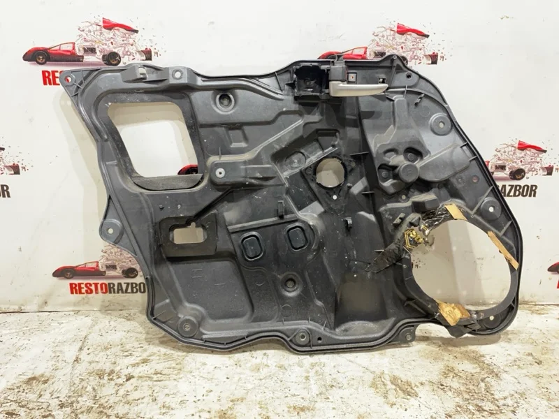 Обшивка двери передняя левая mazda 3 BK 2005 - изображение 1