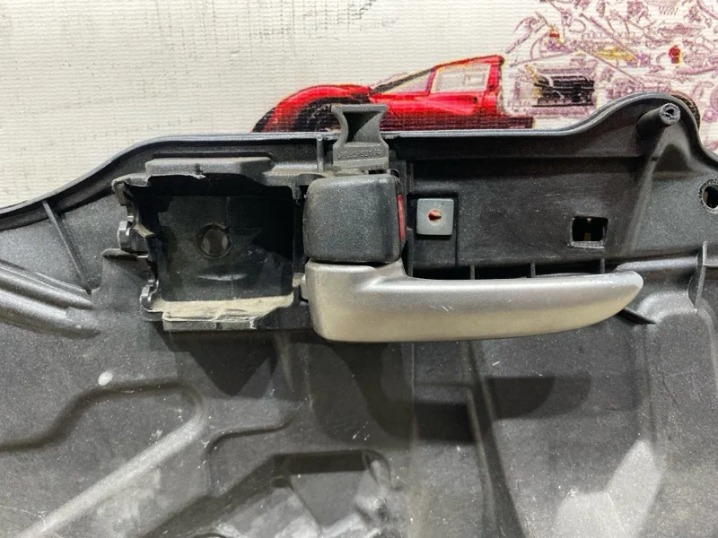 Обшивка двери передняя левая mazda 3 BK 2005 - миниатюра 6