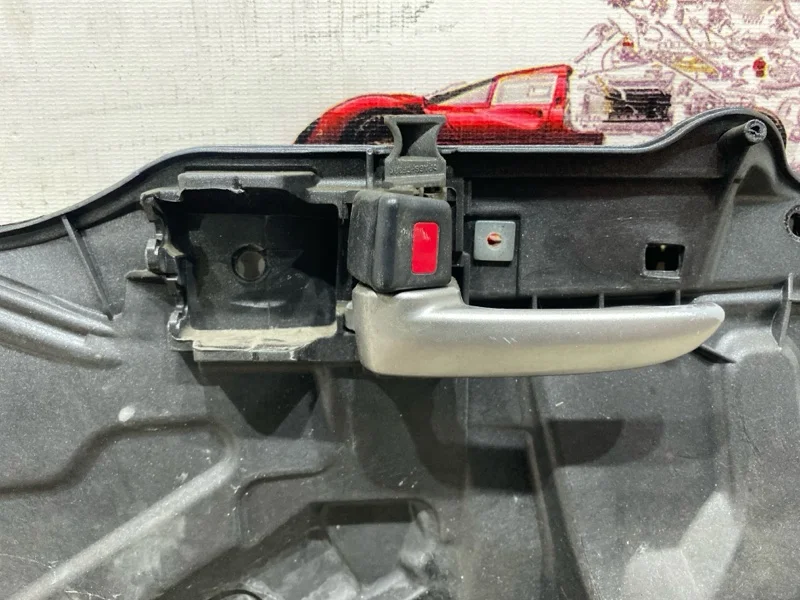 Обшивка двери передняя левая mazda 3 BK 2005 - миниатюра 7