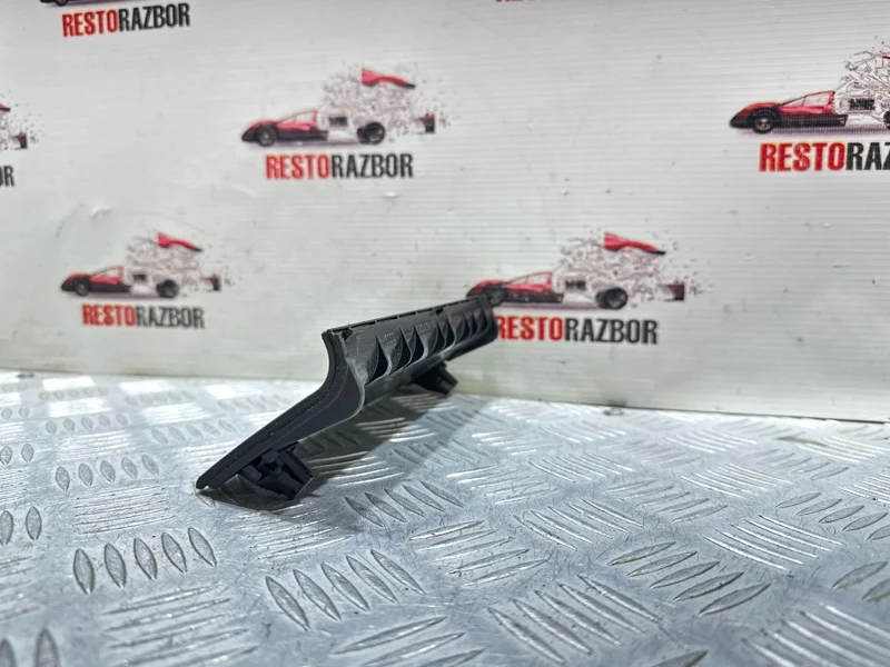 Накладка в салоне audi A4 СЕДАН ALT 2002 - миниатюра 2