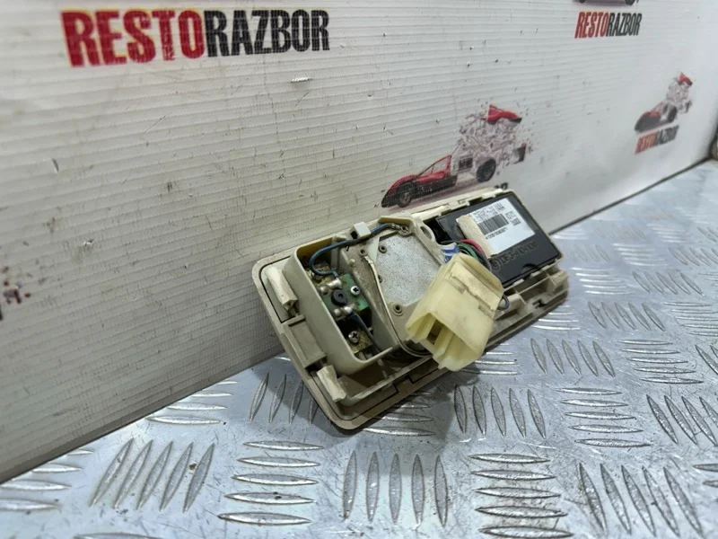 Плафон подсветки салона Byd F3 СЕДАН 4G18 2011 - миниатюра 5