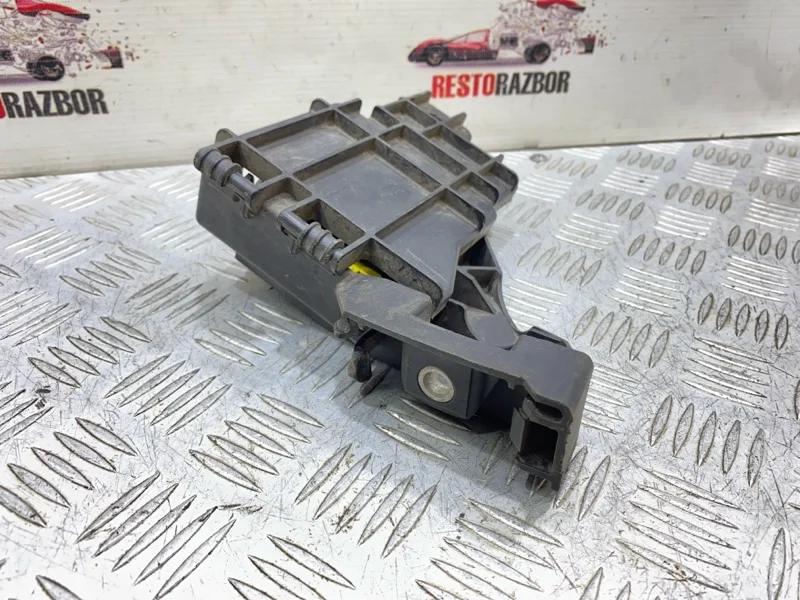 Блок предохранителей Audi A8 Д3/D3 BFM 2006 - миниатюра 3