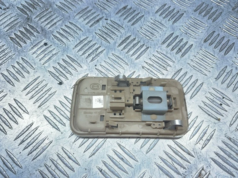 Плафон подсветки салона Byd F3 СЕДАН 4G18 2011 - миниатюра 8