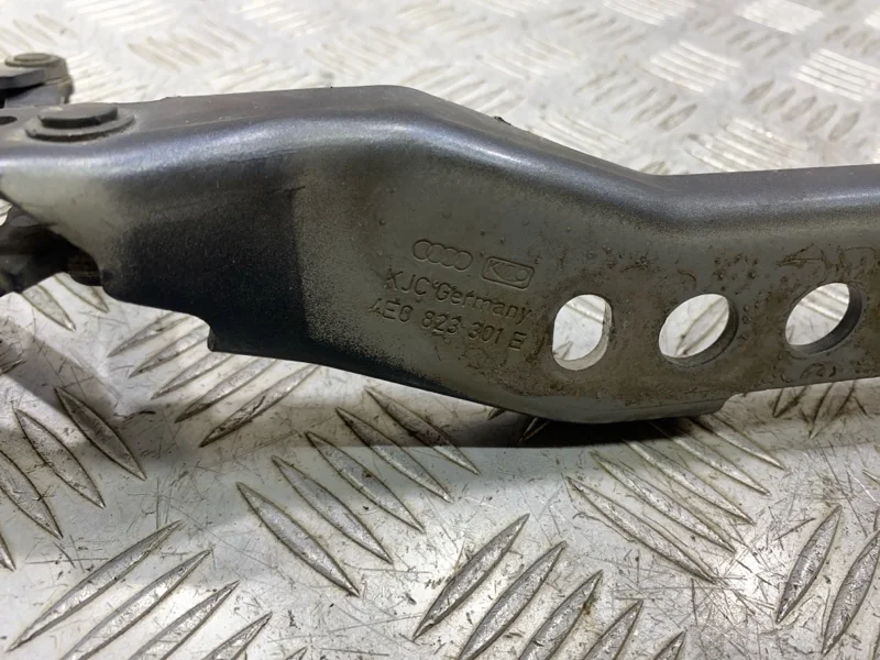 Петля капота левая Audi A8 Д3/D3 BFM 2006 - миниатюра 6