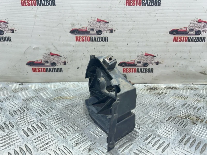 Кронштейн порога левый Audi A8 D3/Д3 BFM 2006 - миниатюра 4