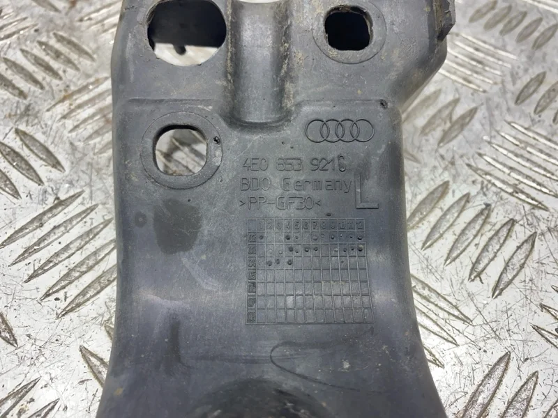 Кронштейн порога левый Audi A8 Д3/D3 BFM 2006 - миниатюра 6