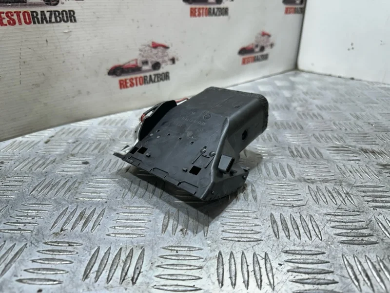 Дефлектор воздушный Audi A8 Д3/D3 BFM 2006 - миниатюра 5