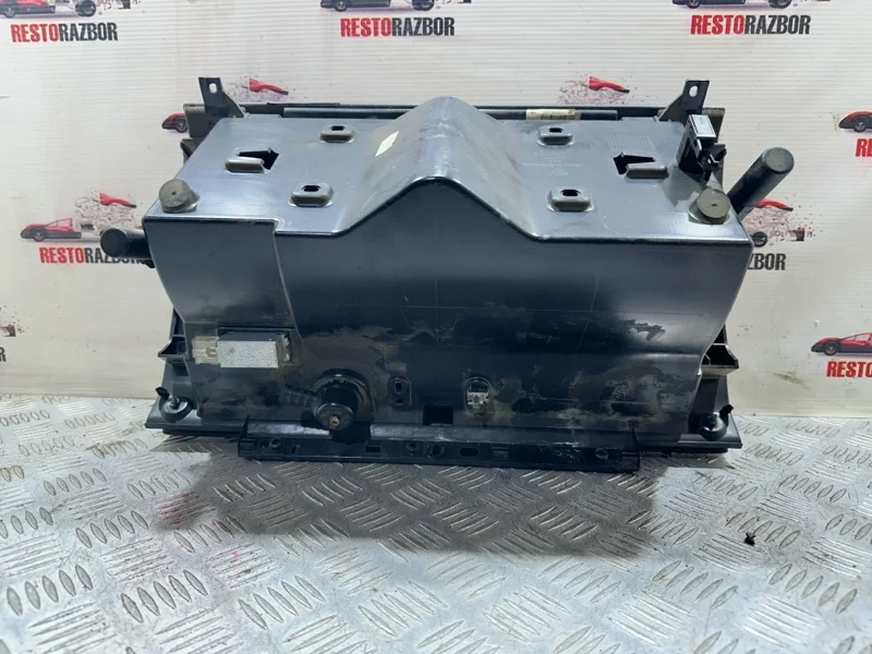 Бардачок Porsche Cayenne ВНЕДОРОЖНИК M4800 2005 - миниатюра 6