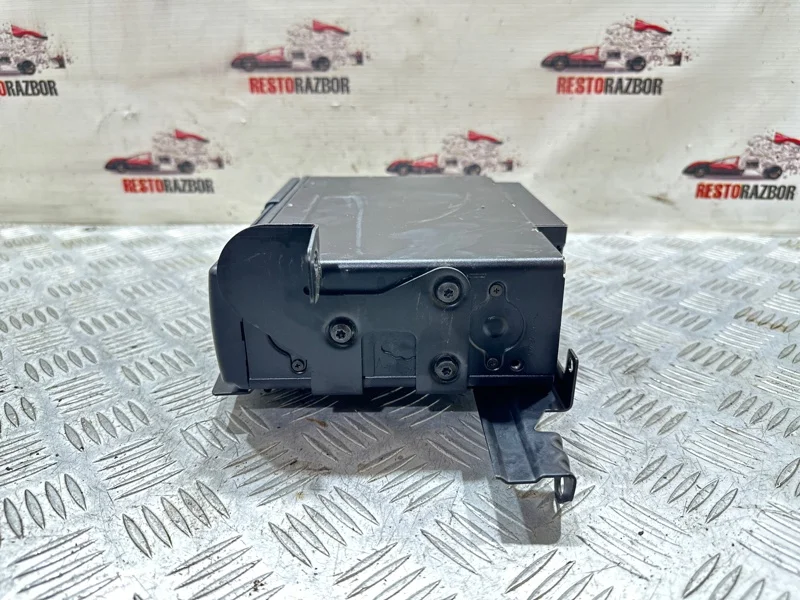 CD-Чейнджер Porsche Cayenne ВНЕДОРОЖНИК M4800 2005 - миниатюра 3