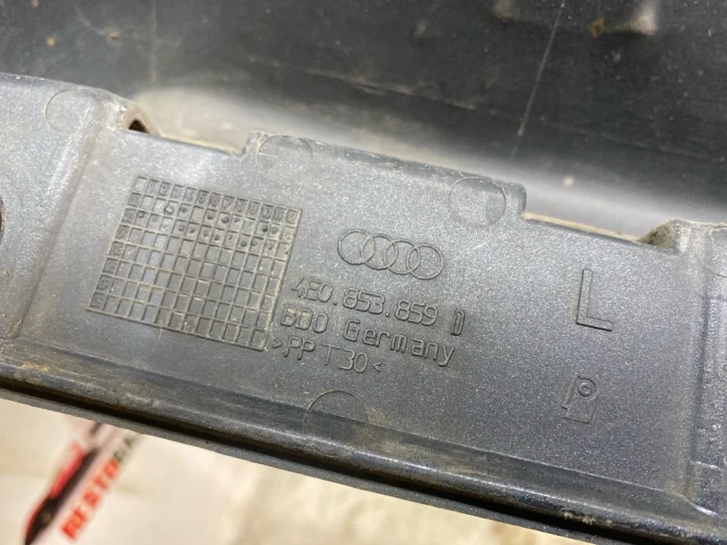 Накладка на порог наружная левая Audi A8 Д3/D3 BFM - миниатюра 9