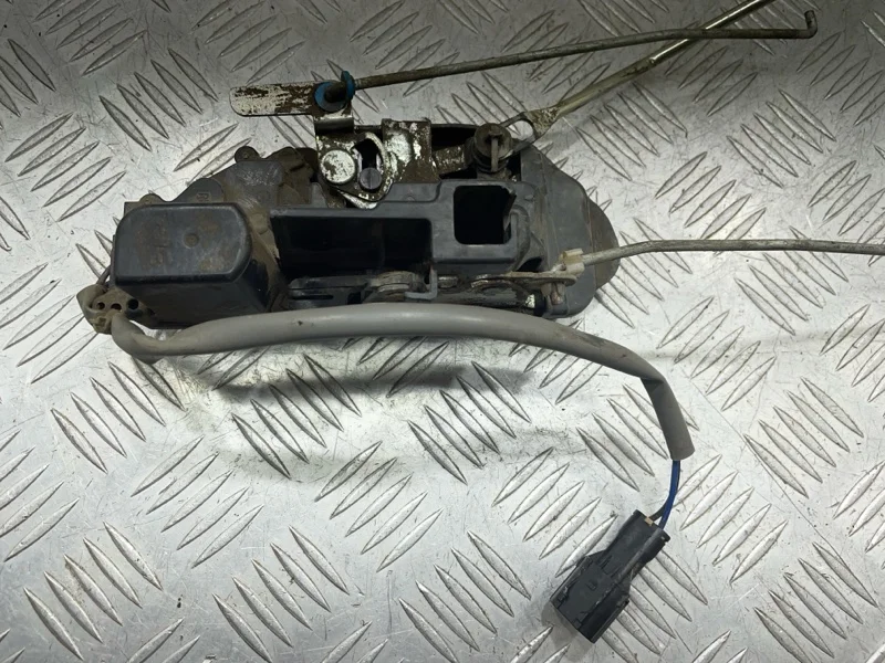 Замок боковой двери передний правый Kia Spectra - миниатюра 5