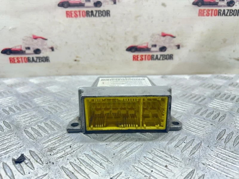 Блок управления SRS Mercedes Benz W204 - миниатюра 3