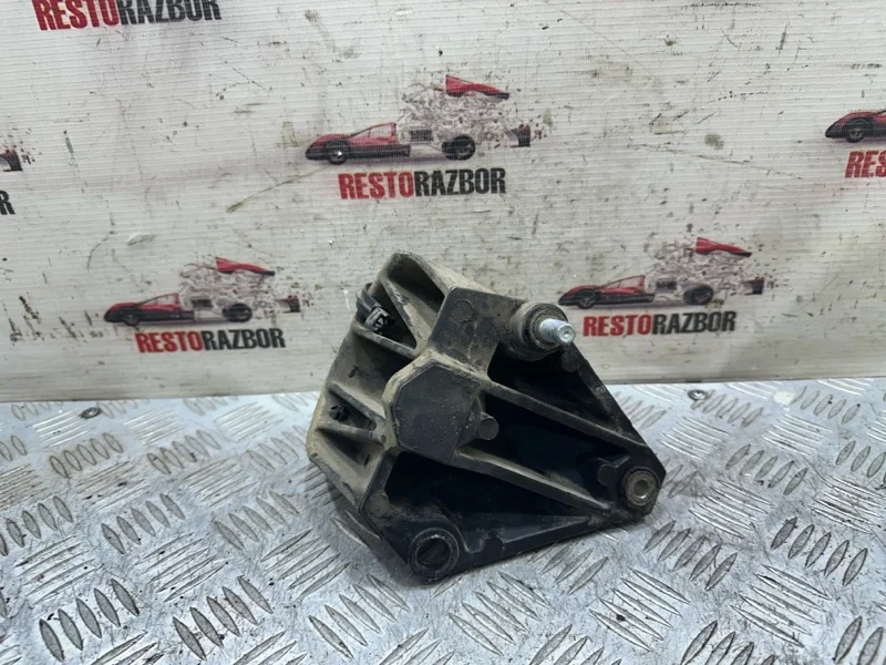 Кронштейн акпп Audi 100 C4 СЕДАН AAR 1993 - миниатюра 5