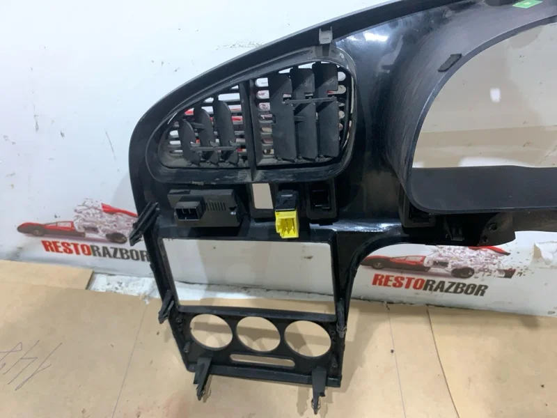 Накладка панели приборов Kia Spectra СЕДАН 2008 - миниатюра 5