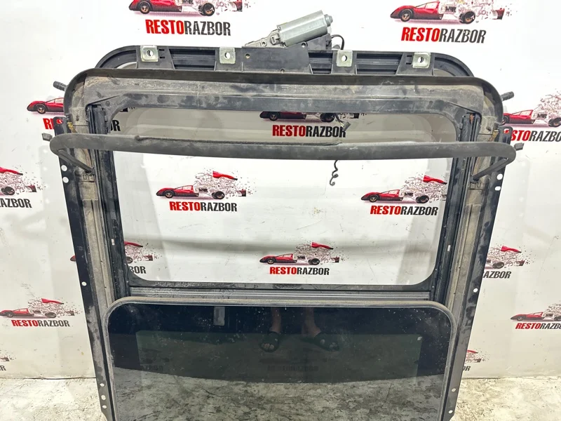 Люк Porsche Cayenne - миниатюра 5