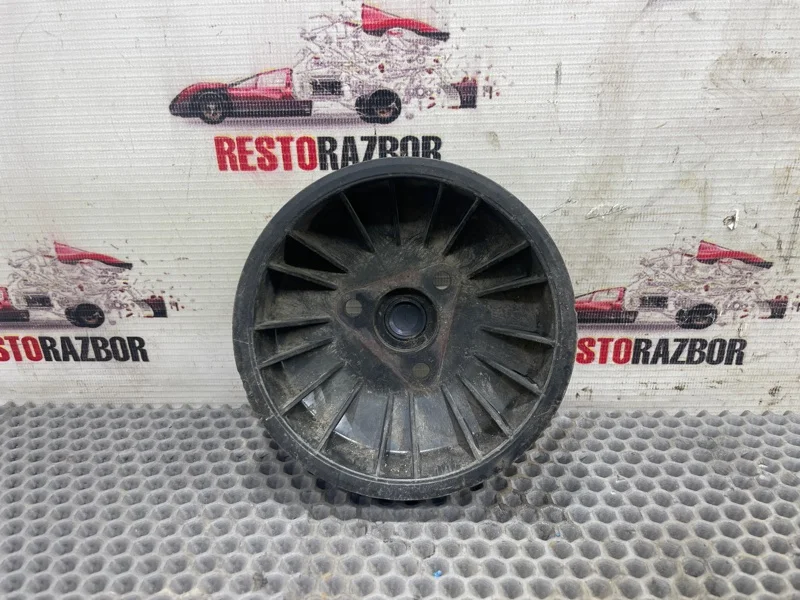 Шкив помпы Porsche Cayenne ВНЕДОРОЖНИК M4800 2005 - изображение 1