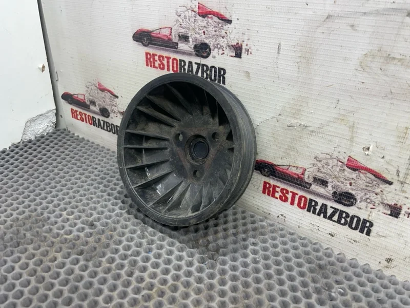 Шкив помпы Porsche Cayenne ВНЕДОРОЖНИК M4800 2005 - миниатюра 2