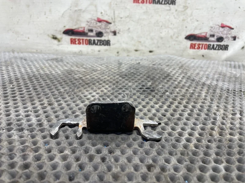 Петля крышки багажника BMW 5 E 34 M50B25 1994 - миниатюра 3