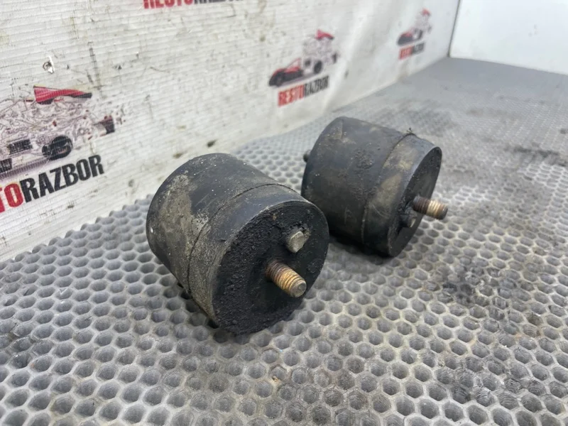 Подушка двигателя BMW 5 E 34 M50B25 1994 - миниатюра 2