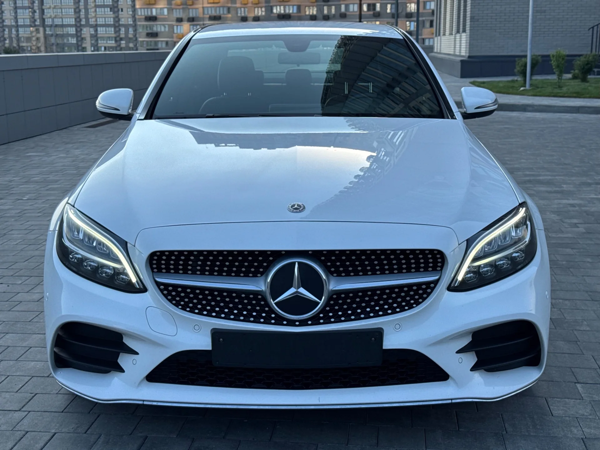 Mercedes-Benz - изображение 1