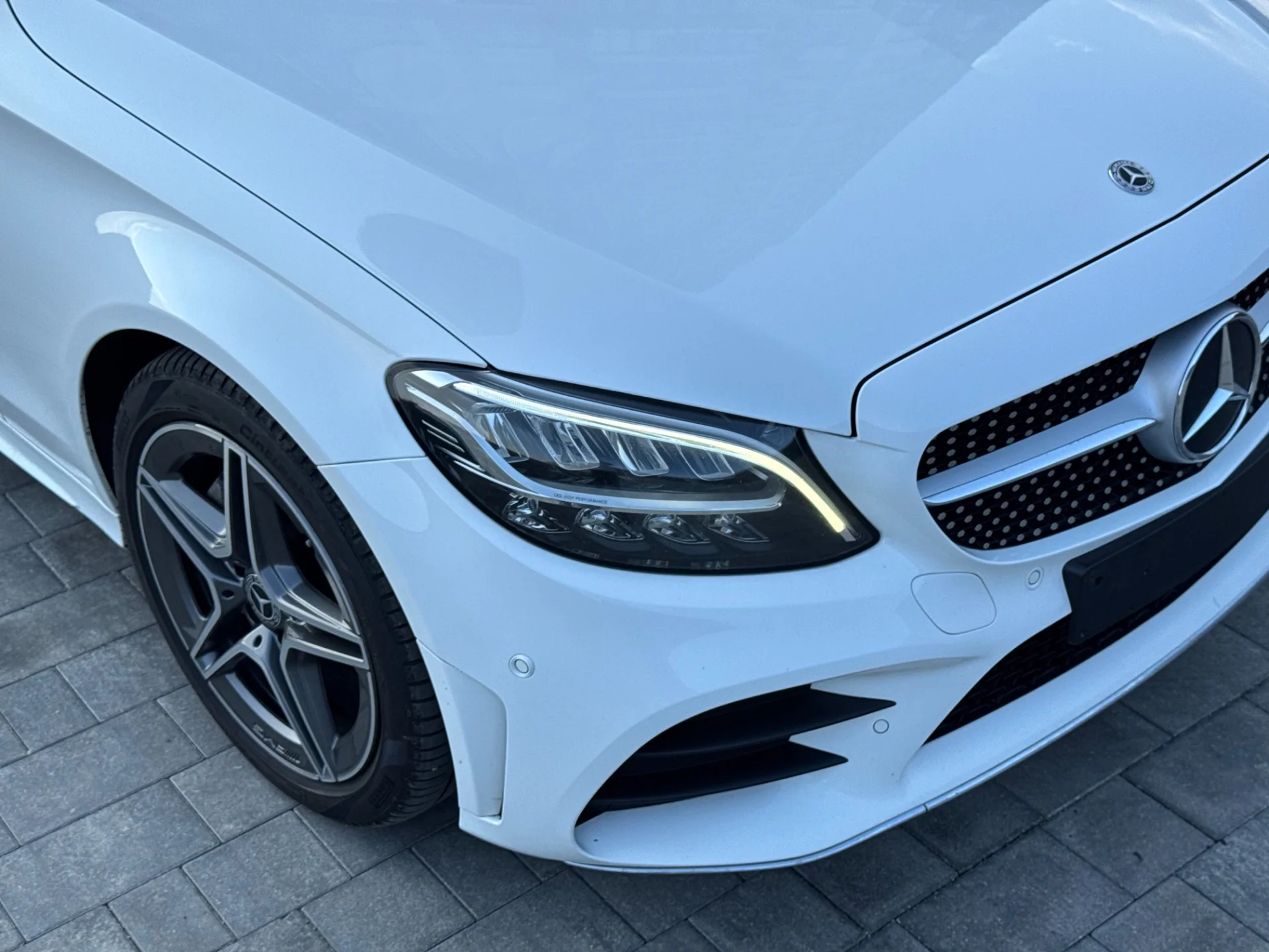 Mercedes-Benz - миниатюра 3