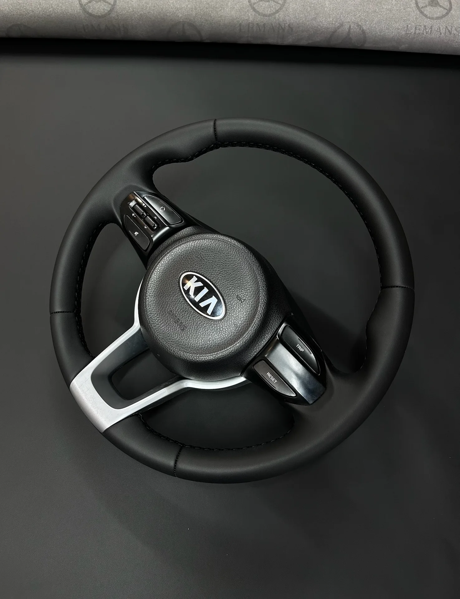 Руль kia rio 4 / x-line - миниатюра 2