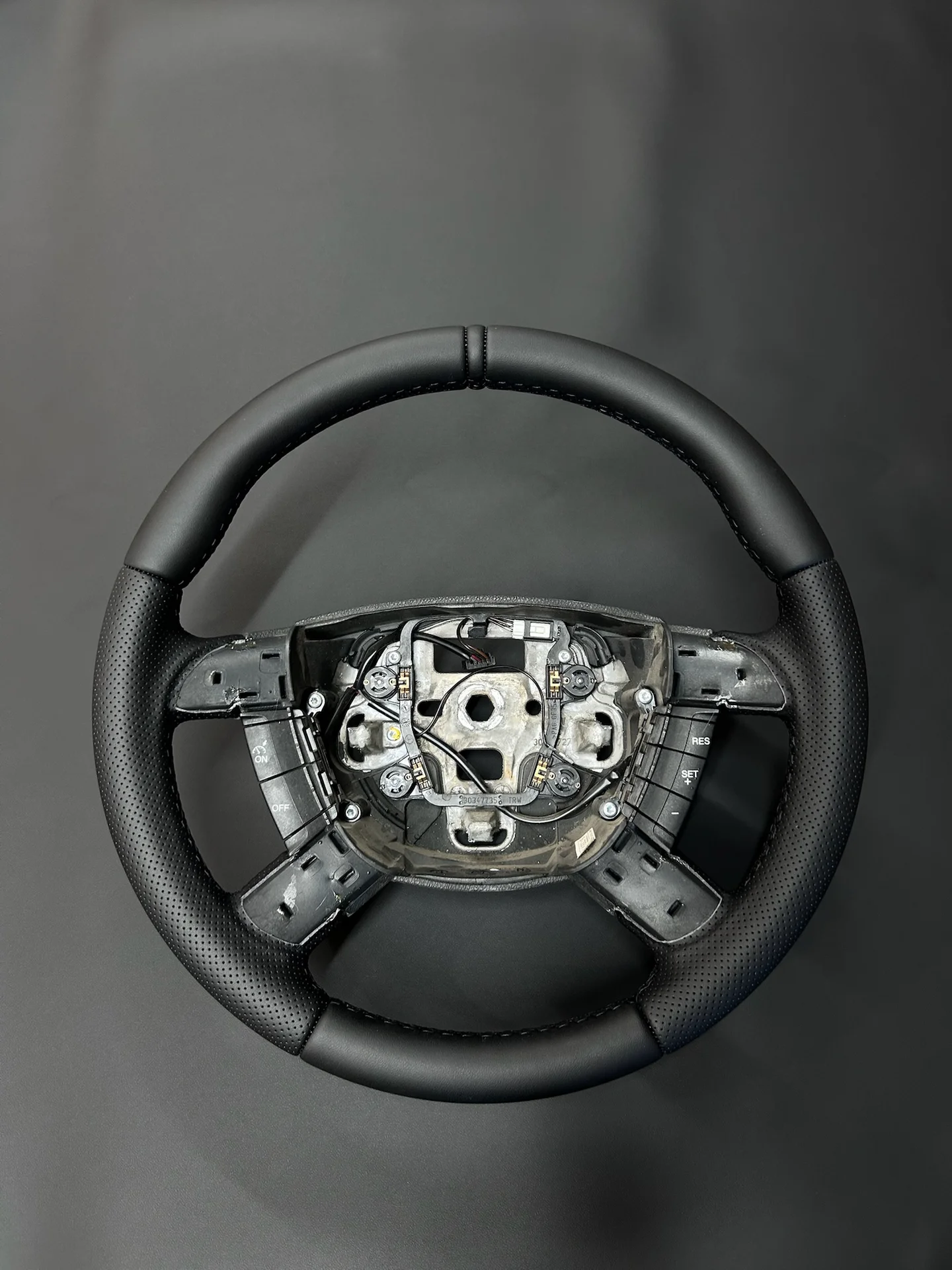 Руль ford focus 2 круиз - миниатюра 2