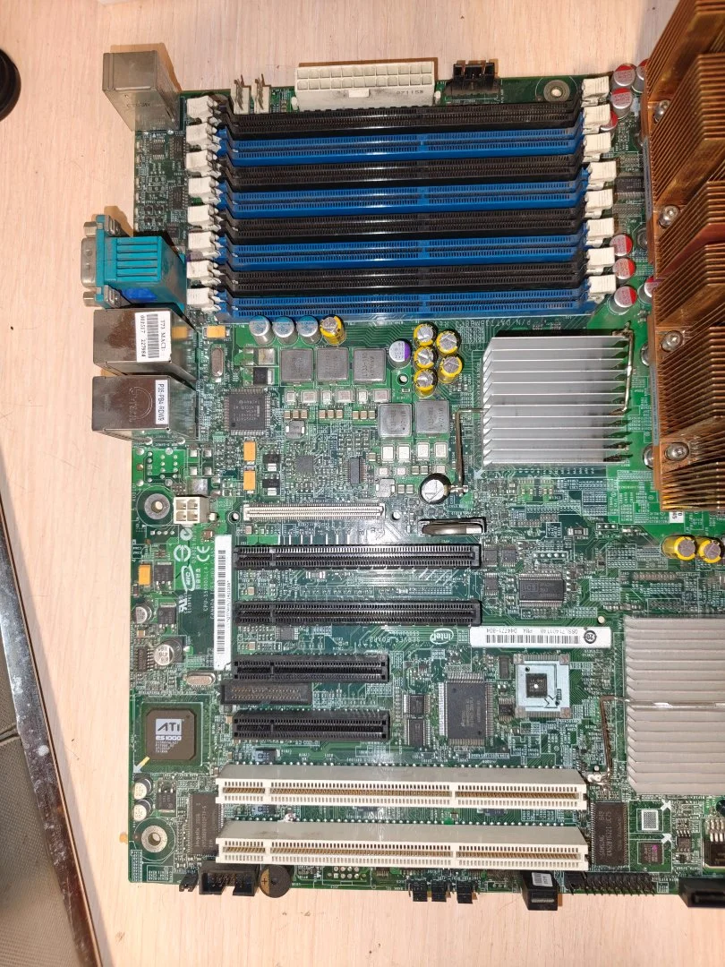 Материн. плата проц 5620 Intel i5500 E25124 455+ радиаторы медные +процессоры - миниатюра 2