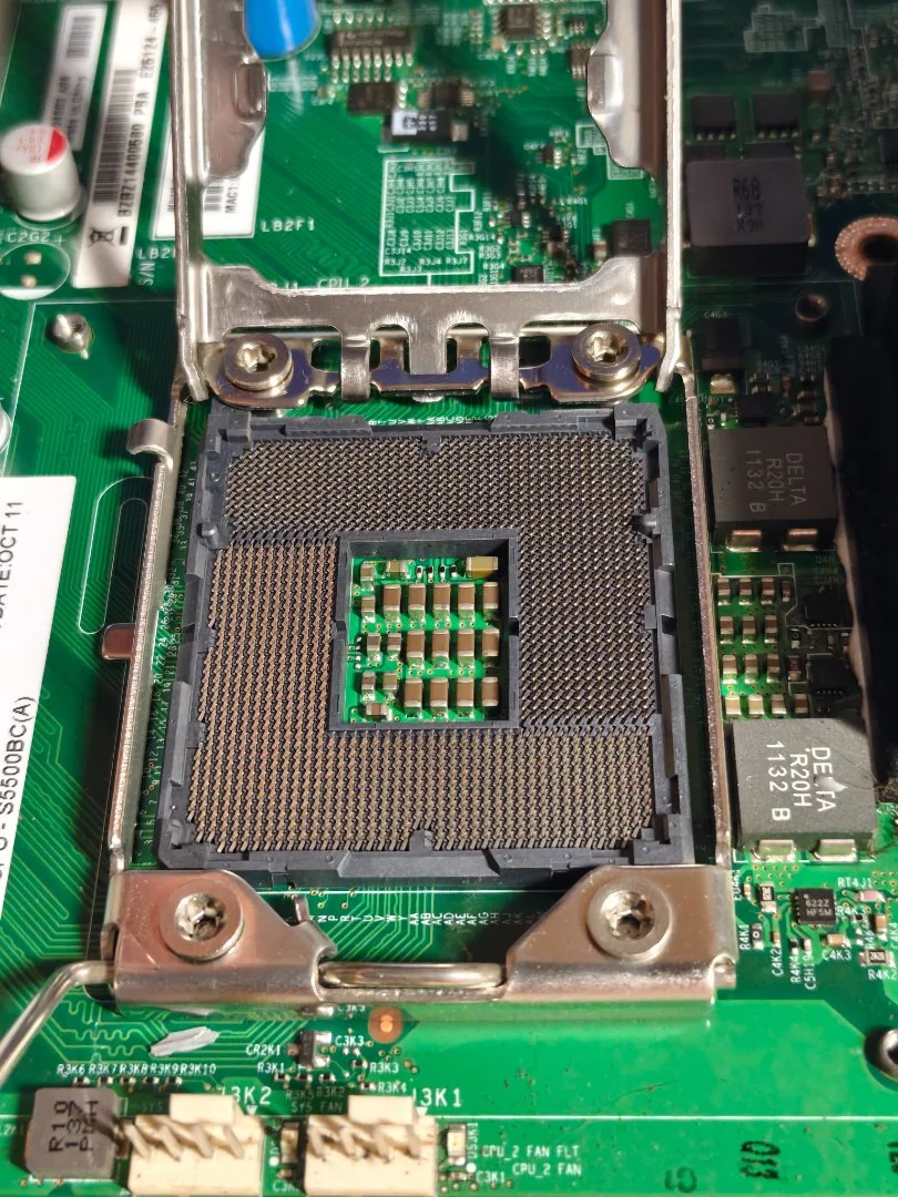 Материнская Плата E25124 Intel i5500 Dual Socket 1366 8DDR3 6SATAII 3PCI-E8x 2.0 PCI-E4x PCI SVGA - миниатюра 8
