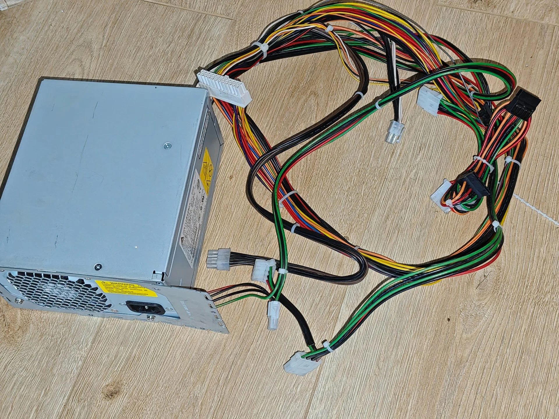 DPS-670DB F 670Wt ATX SC5600 Power Supply блок питания - миниатюра 3