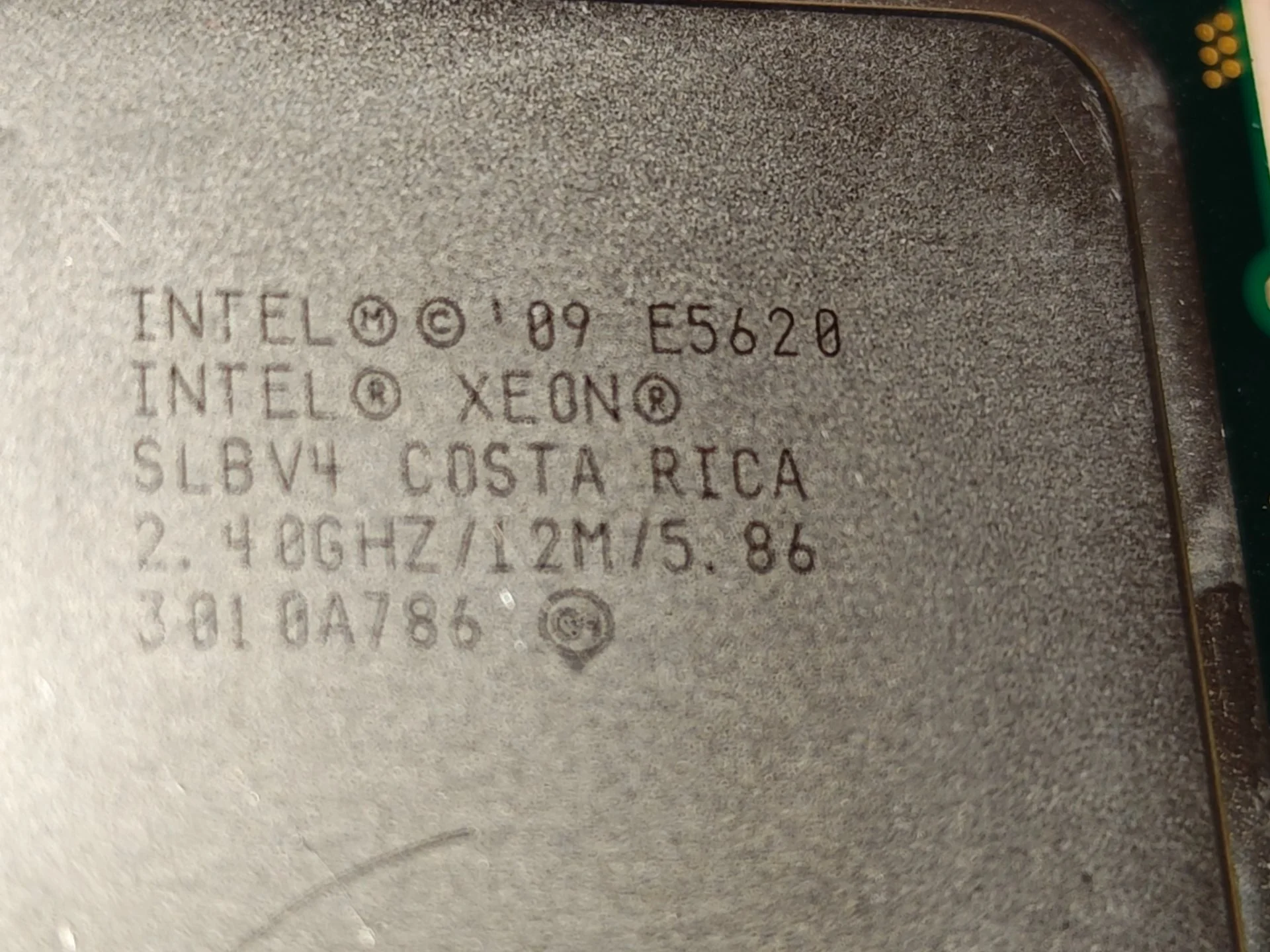 Процессор Intel Xeon E5620 Gulftown (2400MHz, LGA1366, L3 12288Kb) , SLBV4 - миниатюра 3