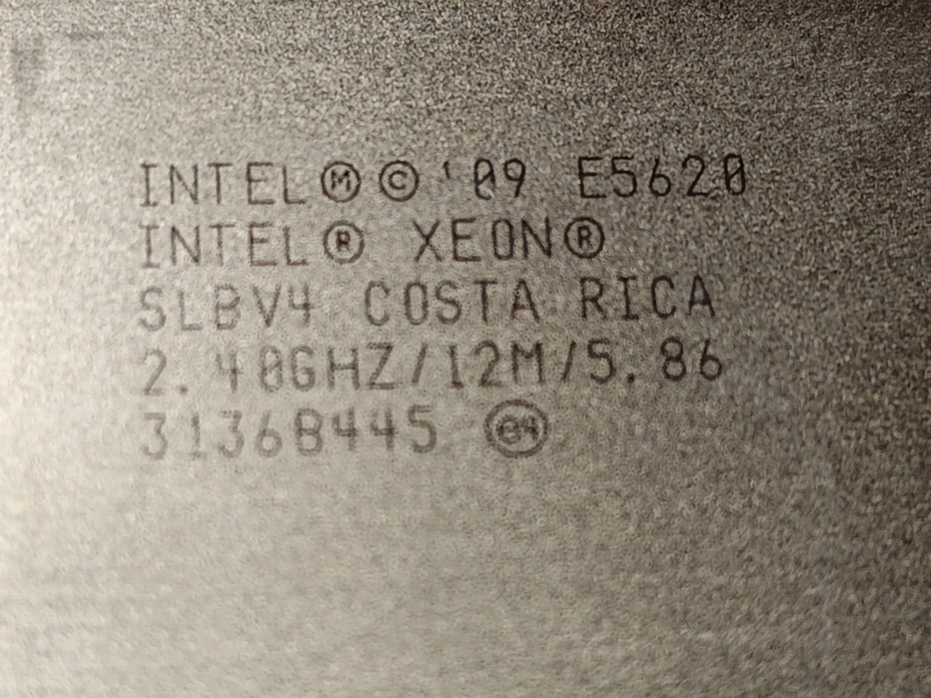 Процессор Intel Xeon E5620 Gulftown (2400MHz, LGA1366, L3 12288Kb) , SLBV4 - миниатюра 4