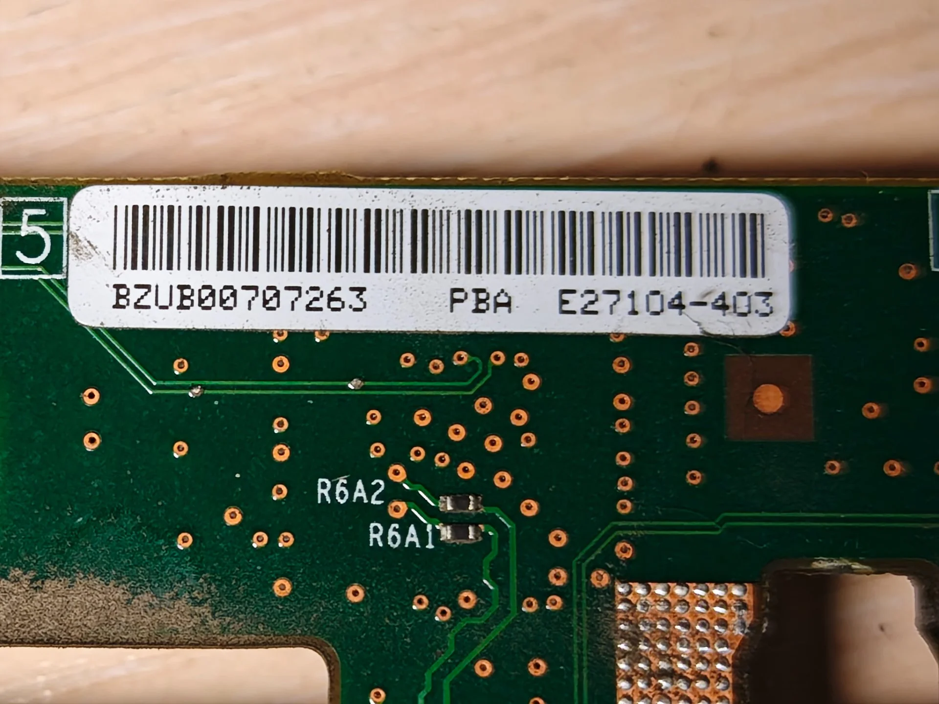 E27104-403 SR1625 Hot Swap SAS SATA Backplane - миниатюра 4