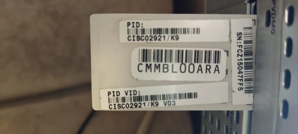 Cisco 2921/k9 v03 маршрутизатор - миниатюра 3
