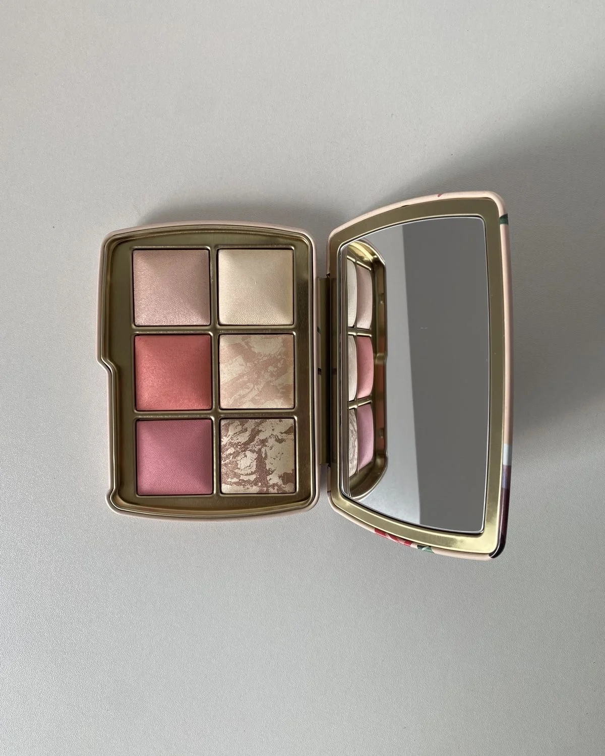 Палетка Hourglass Ambient Deer Олень - миниатюра 2
