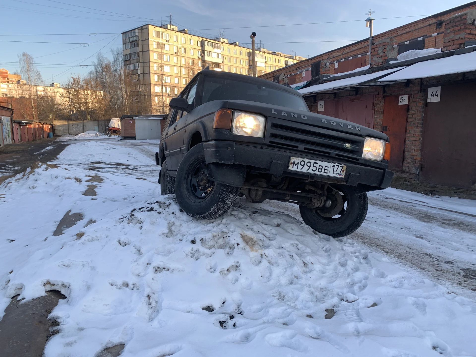Land Rover Discovery 1 - миниатюра 17