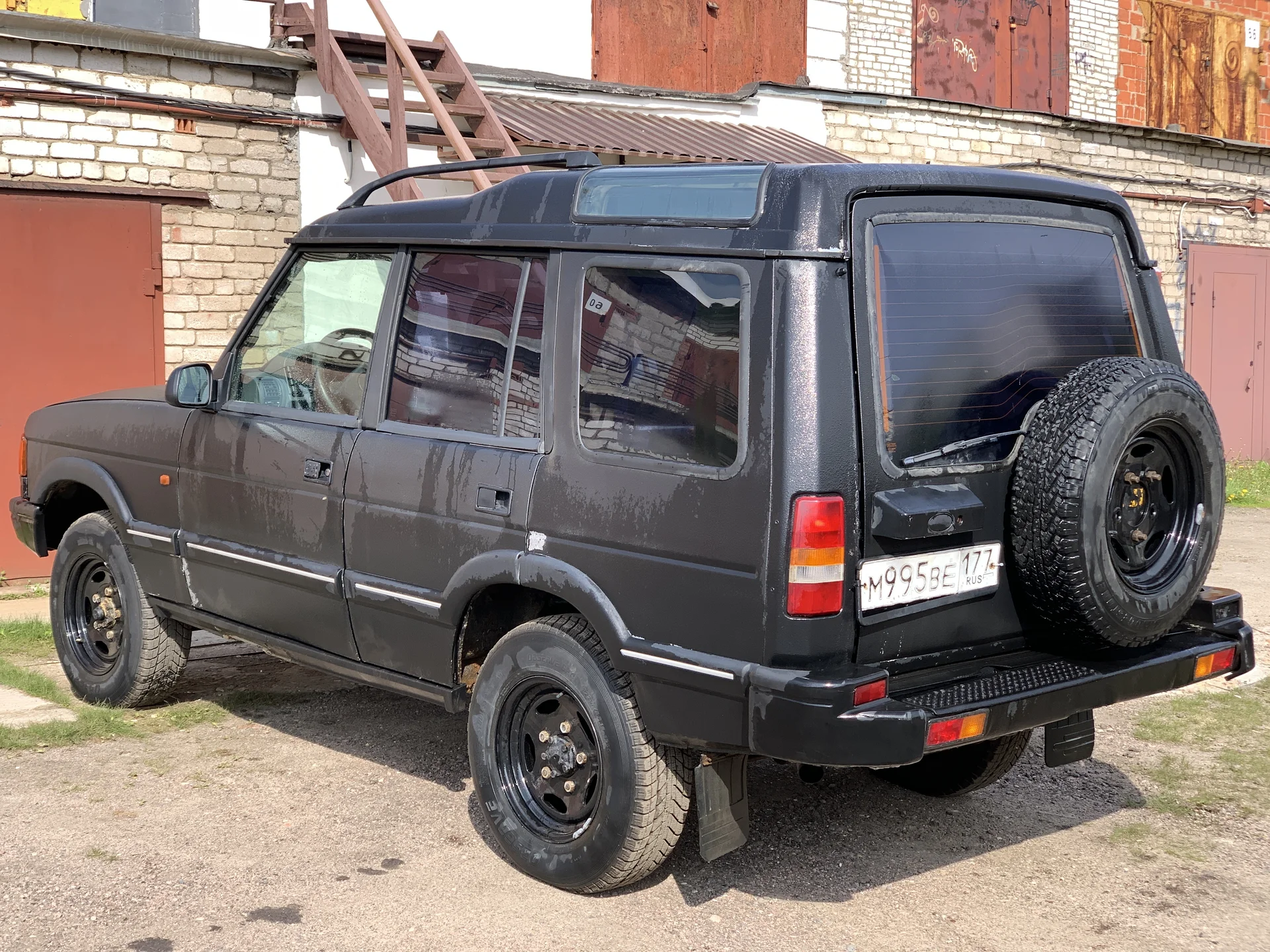 Land Rover Discovery 1 - миниатюра 23
