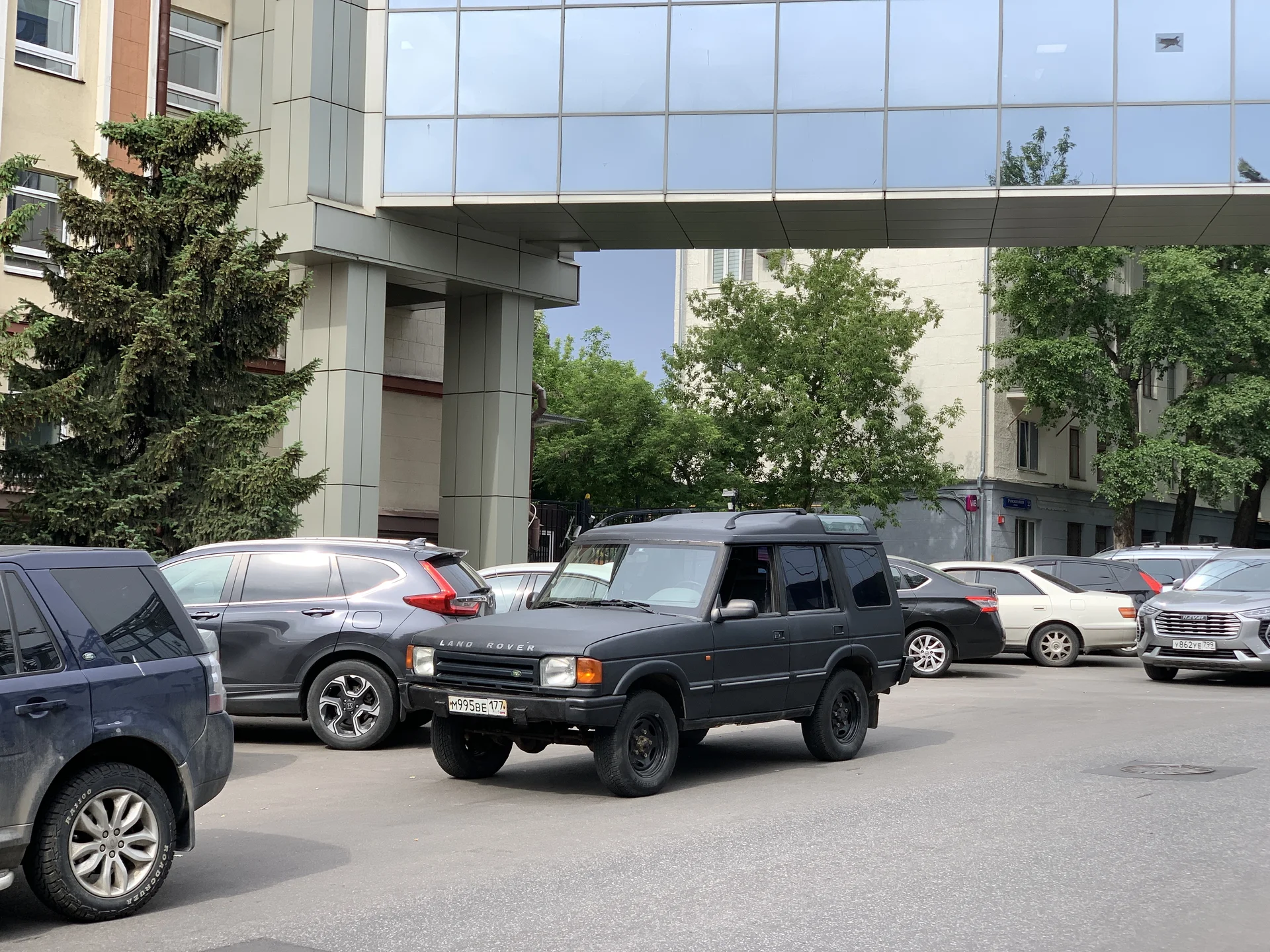 Land Rover Discovery 1 - миниатюра 26