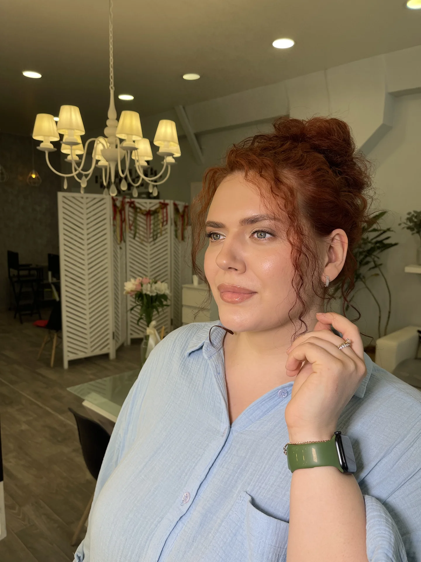 Визажист и стилист по прическам - миниатюра 2