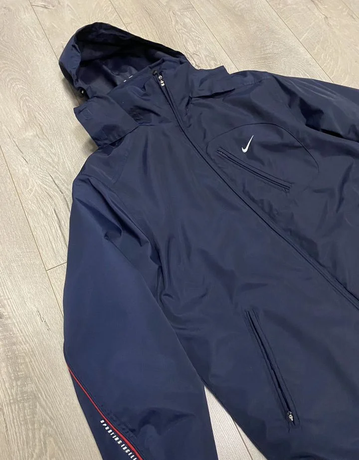 Куртка «Nike»/M/Оригинал - миниатюра 3