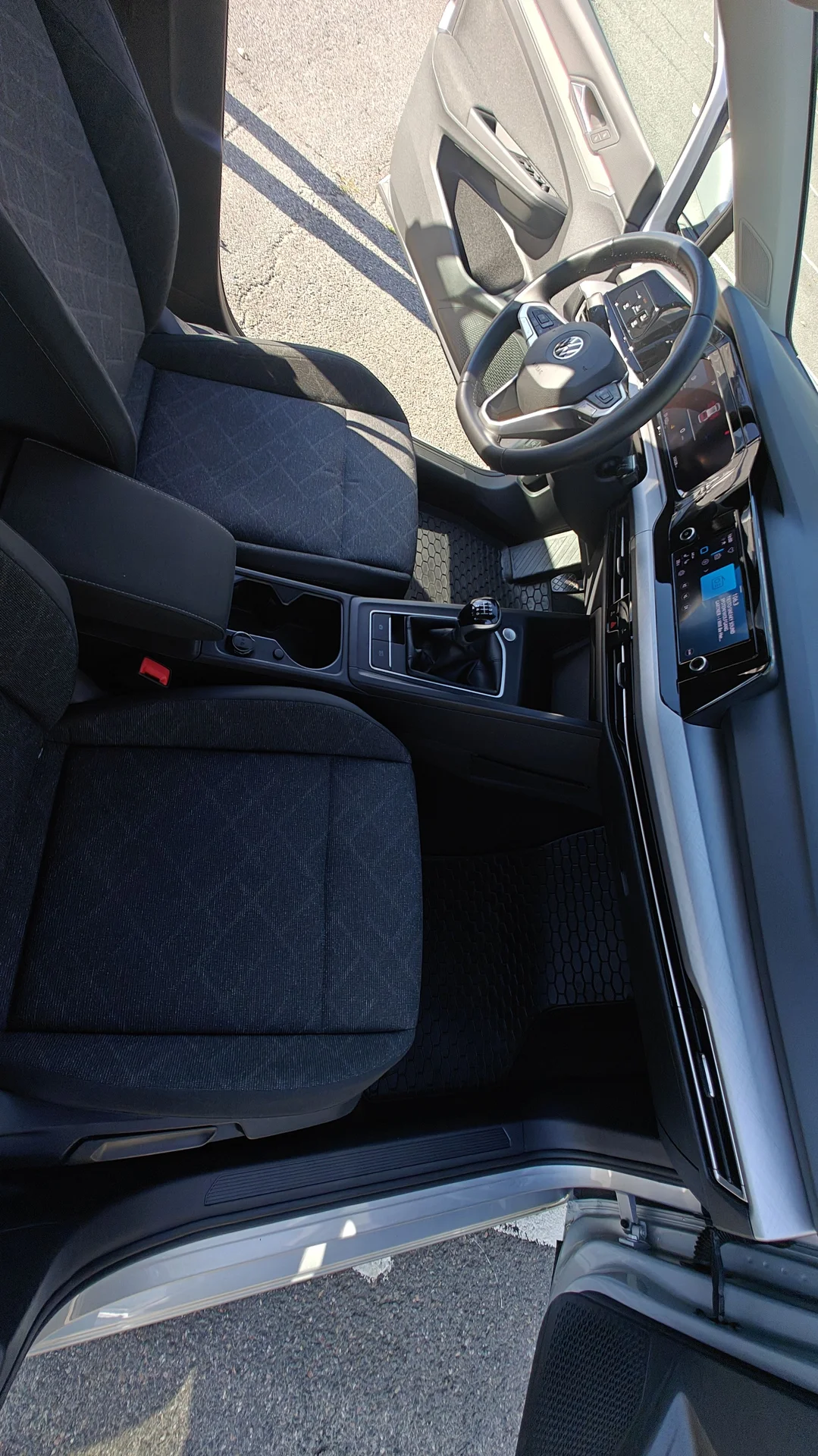 VOLKSWAGEN GOLF 8 2021 - миниатюра 6