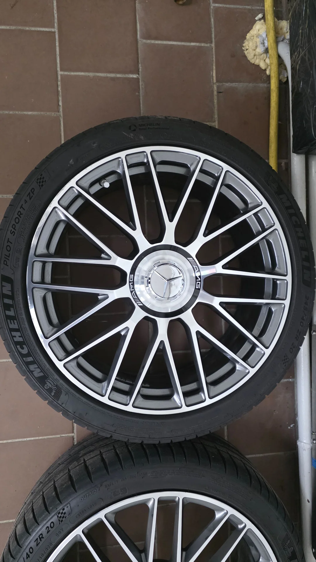 Кованые диски Mercedes AMG R20 - миниатюра 2