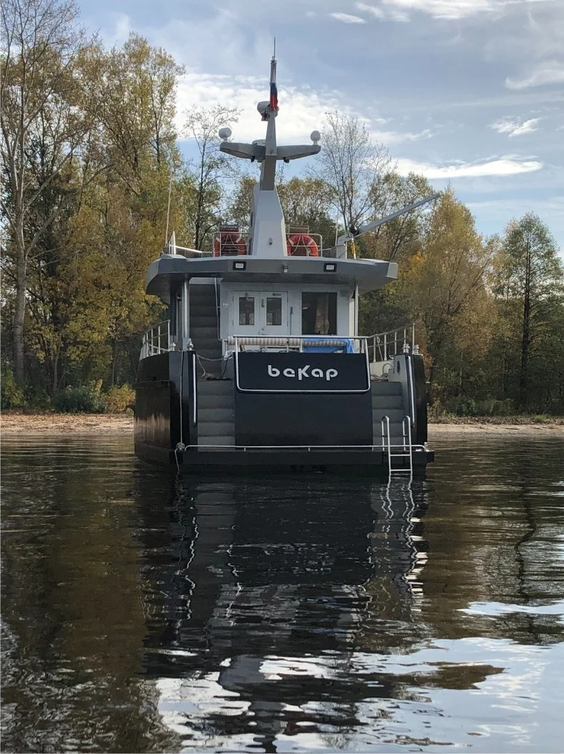 Моторная яхта B20 - миниатюра 3