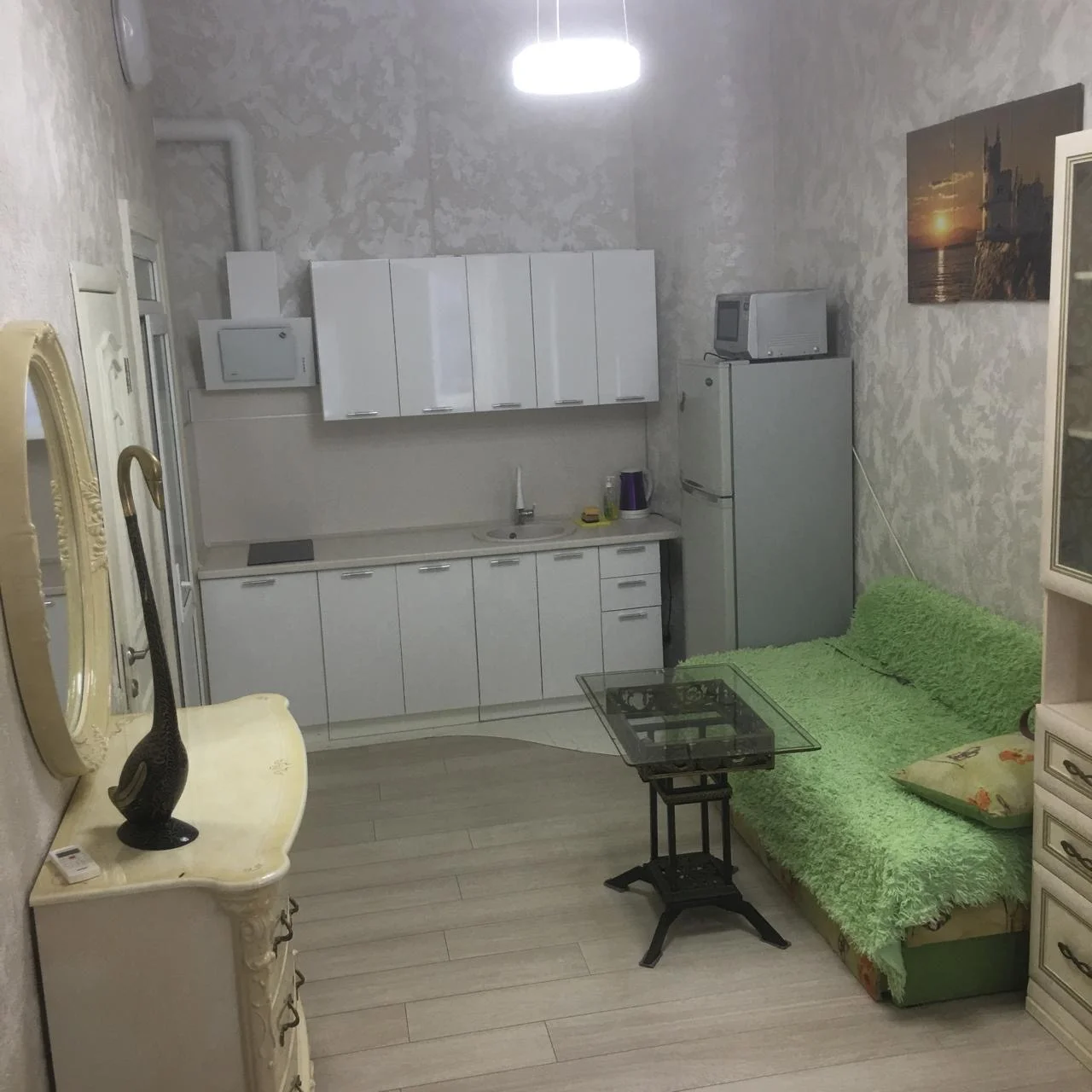 Сдам на весь летний период квартиру в Ялте - изображение 1
