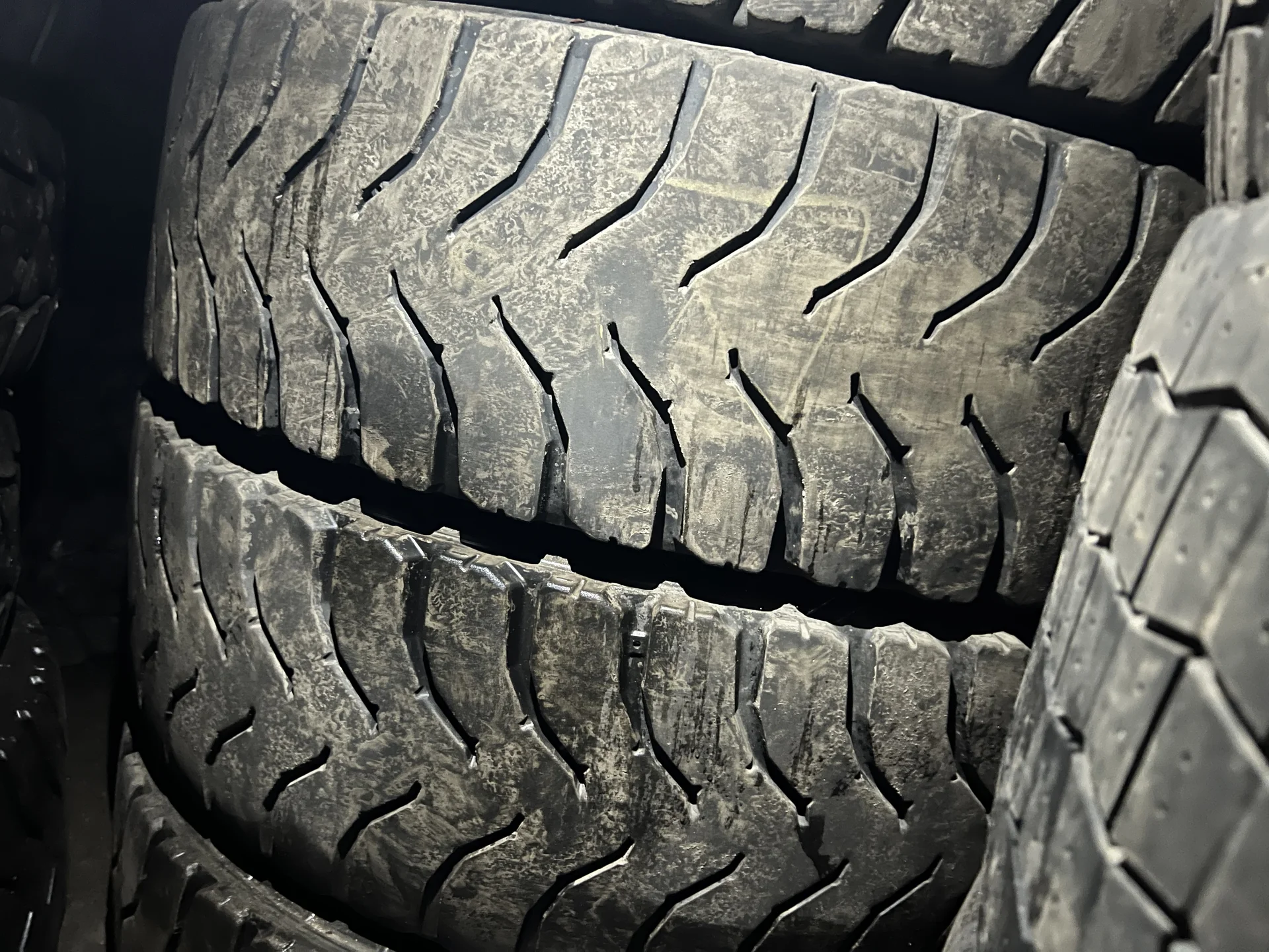 Шины 315/80/22,5 Michelin карьерная из Германии - миниатюра 7