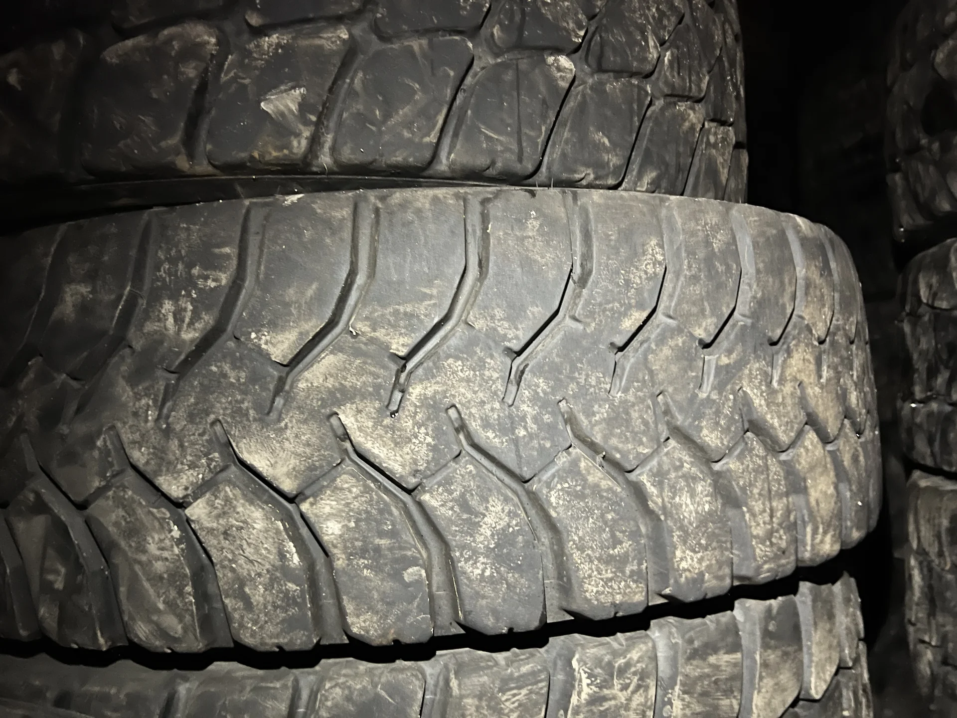 Шины 315/80/22,5 Michelin карьерная из Германии - миниатюра 8
